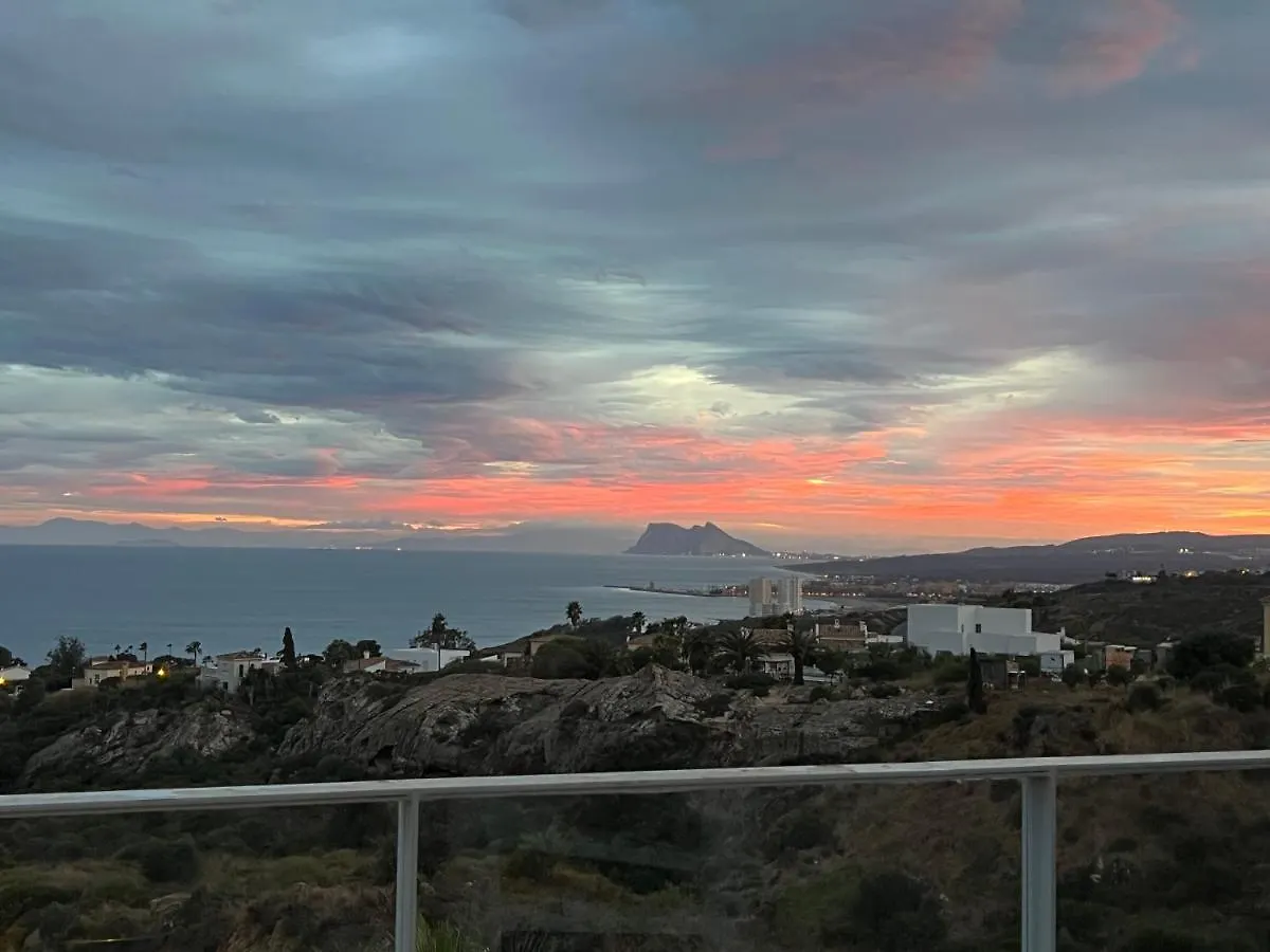 Apartmán Penthouse With Stunning View And Rooftop Terrace Manilva