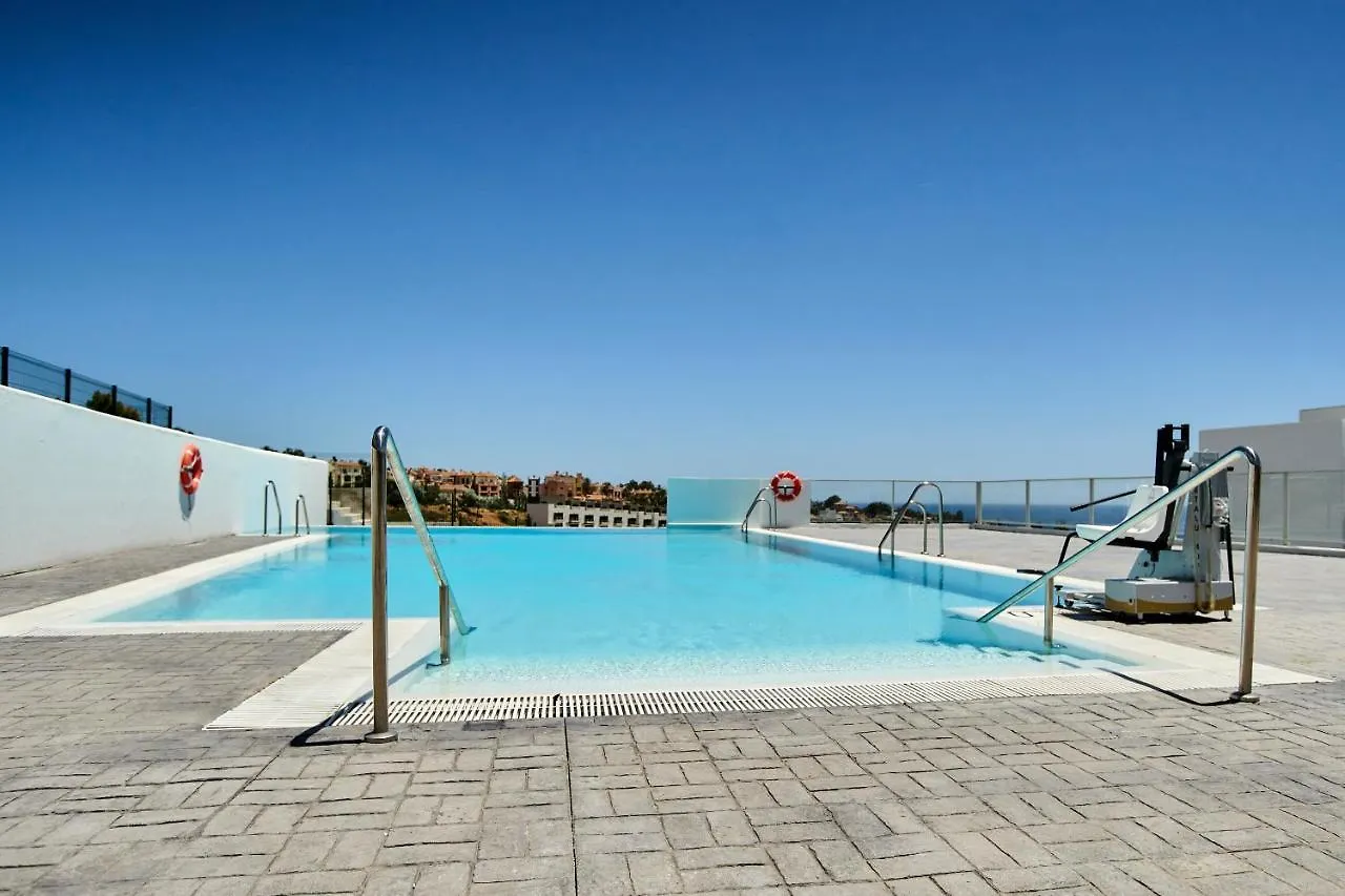 Penthouse With Stunning View And Rooftop Terrace Manilva